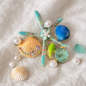 Vintage Coastal Starfish & Seashell Brooch